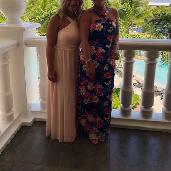 Bridesmaid/ wedding guest dress - Picture 2 of 2